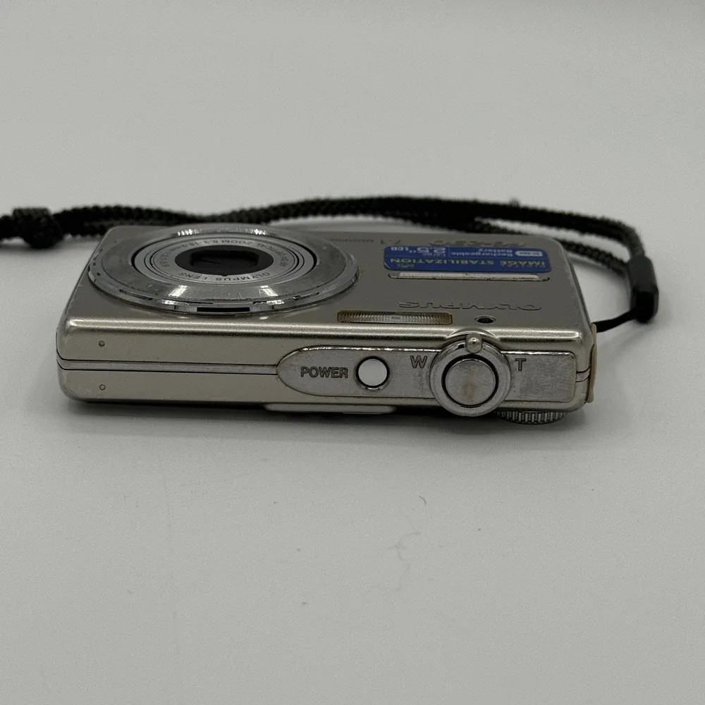 Olympus FE-230 7.1MP Digital Camera Silver 3x Optical Zoom Y2K Point and Shoot